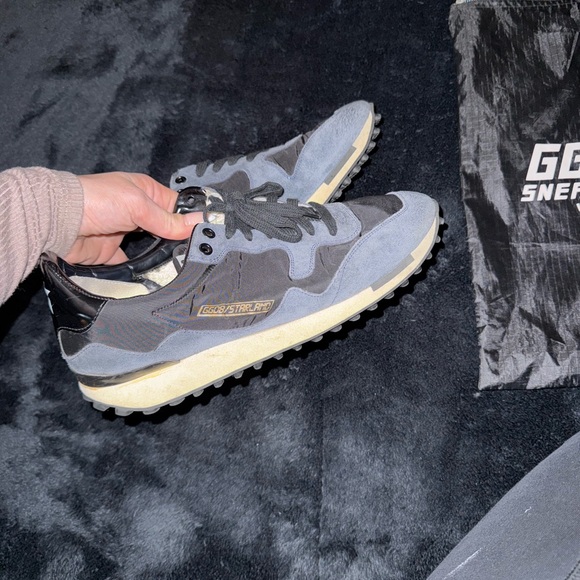 Golden Goose Sneaker - Picture 2 of 6